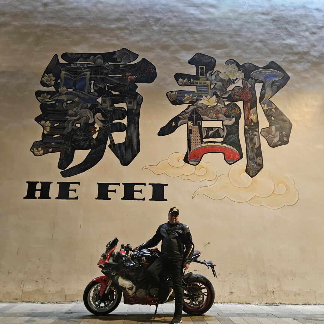 🏍️西装暴徒🏍️