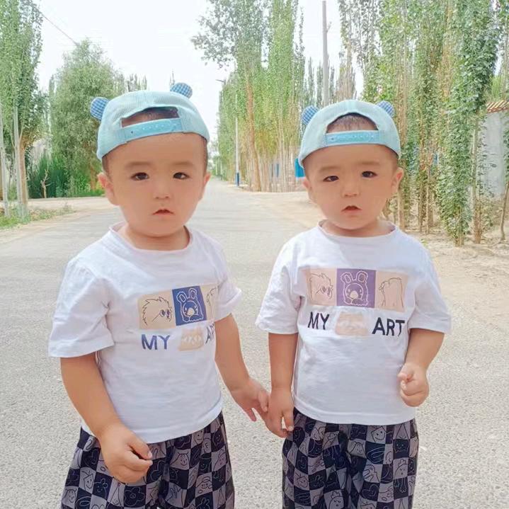 双胞胎的爸爸
