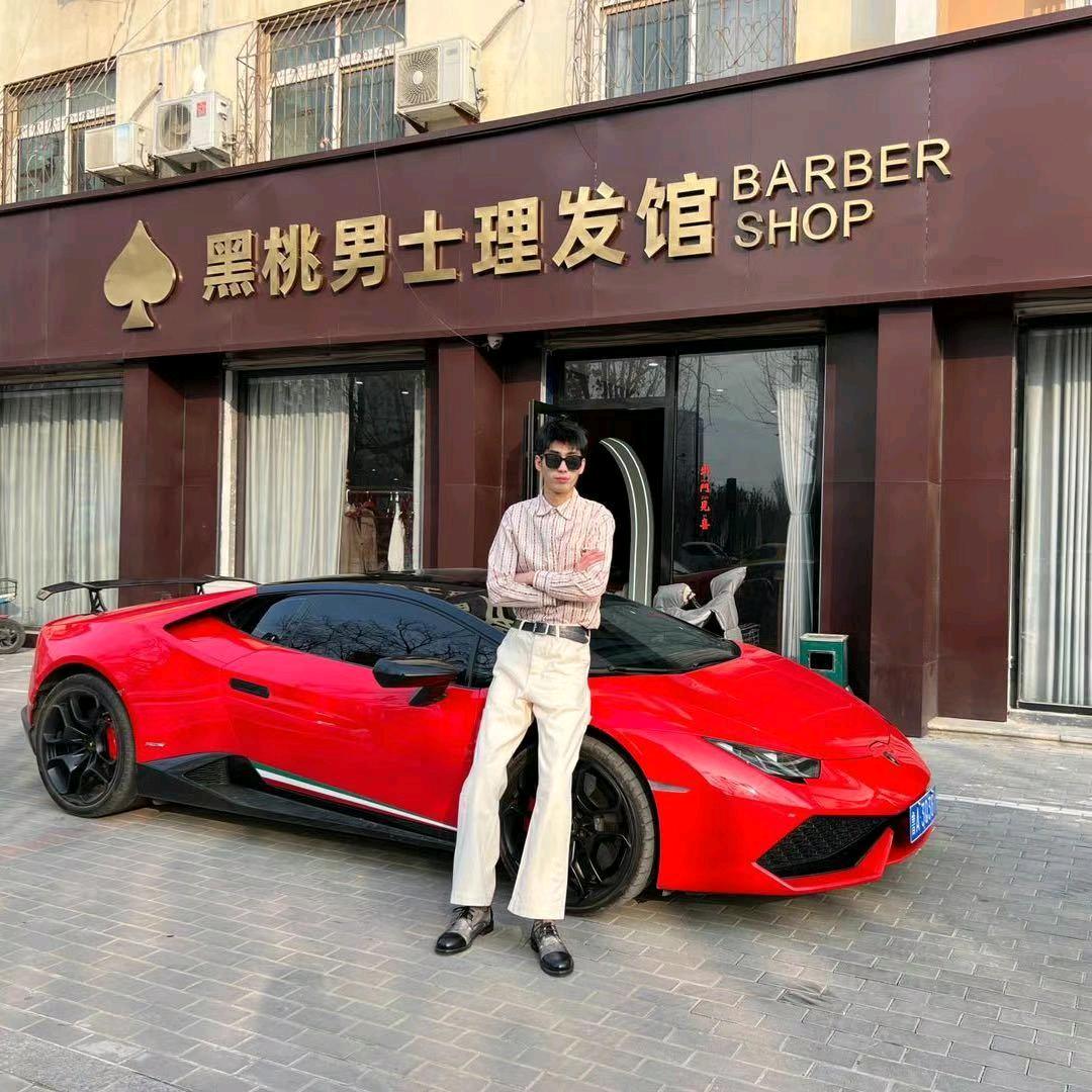 黑桃男士发型工作室官方号