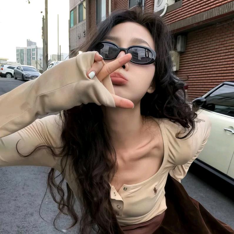 港城宝藏女孩