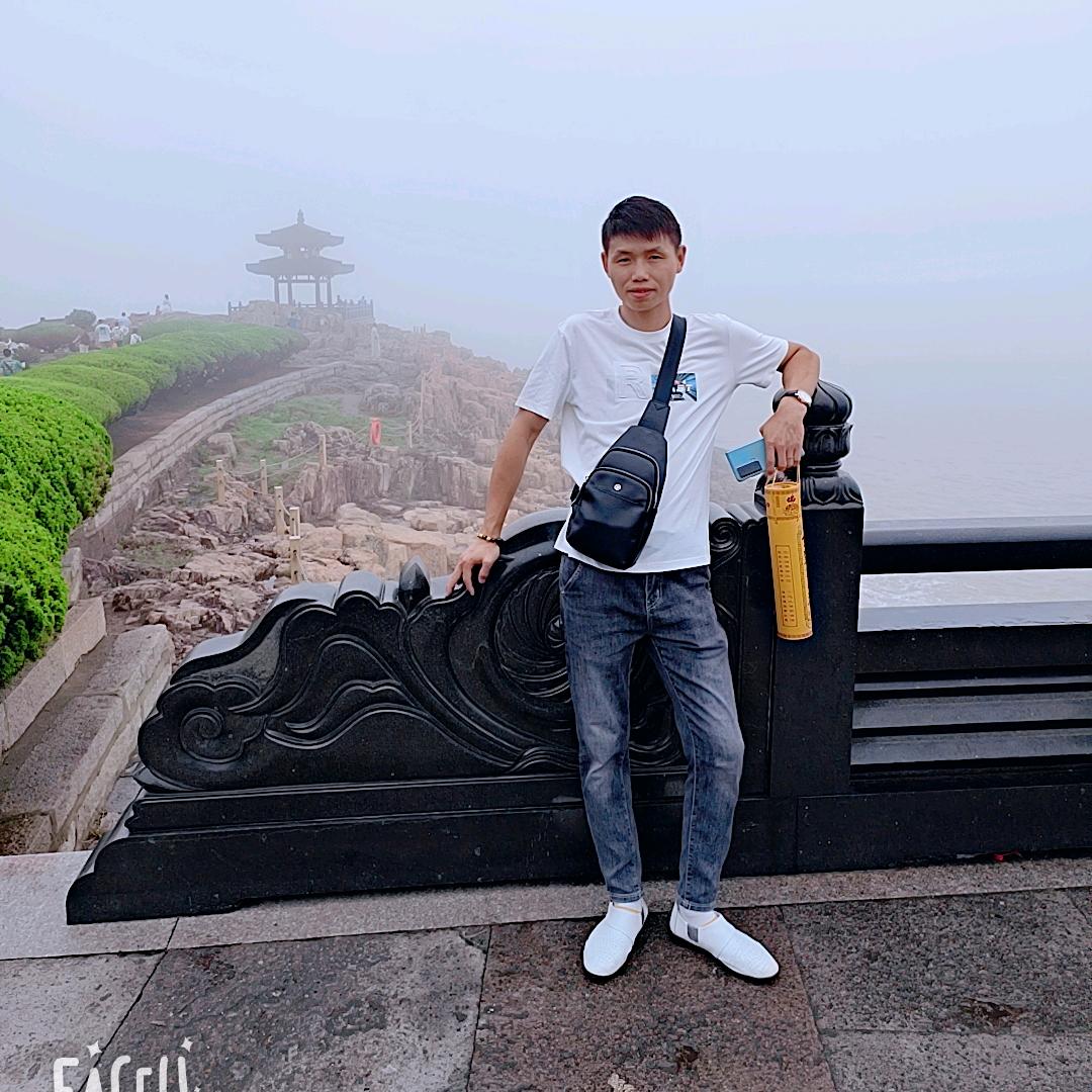 武汉久鑫大件物流有限公司