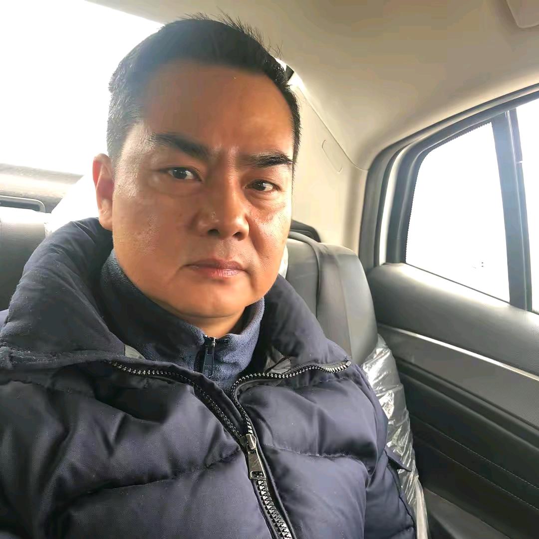 潜江腾越驾校总校（马校长）