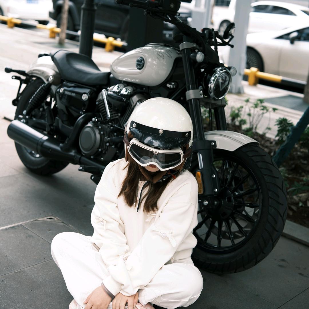 跑不快的短腿媛