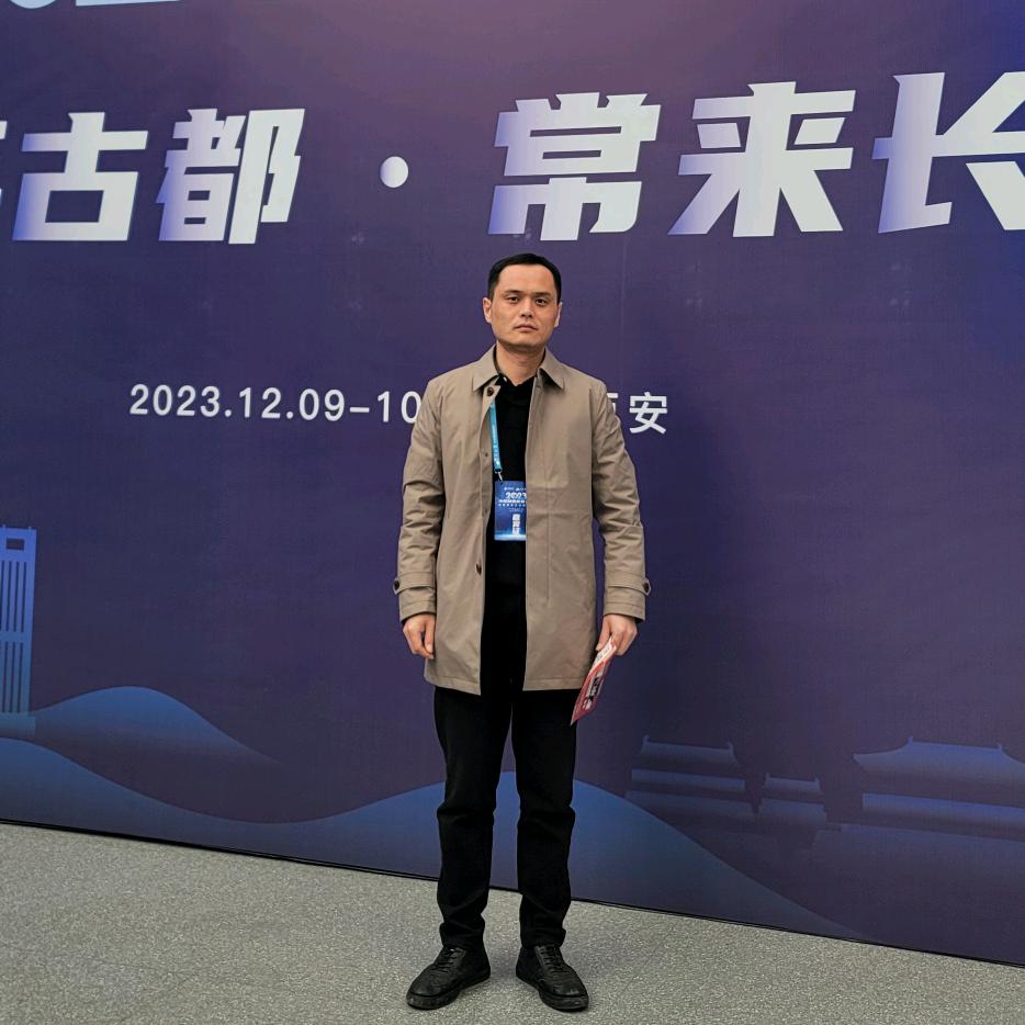 杨R