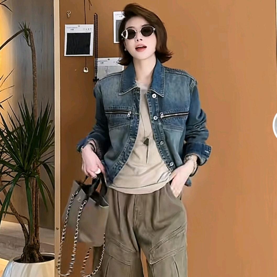 月月不吃鱼时尚穿搭