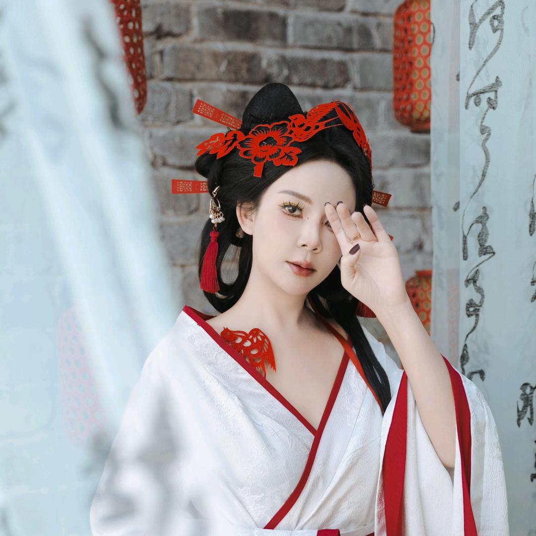 洞隐阁–汉服妆造