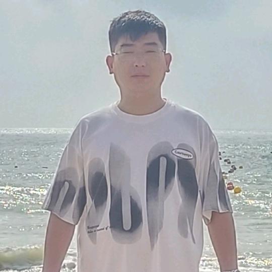 想飞的鱼🐠