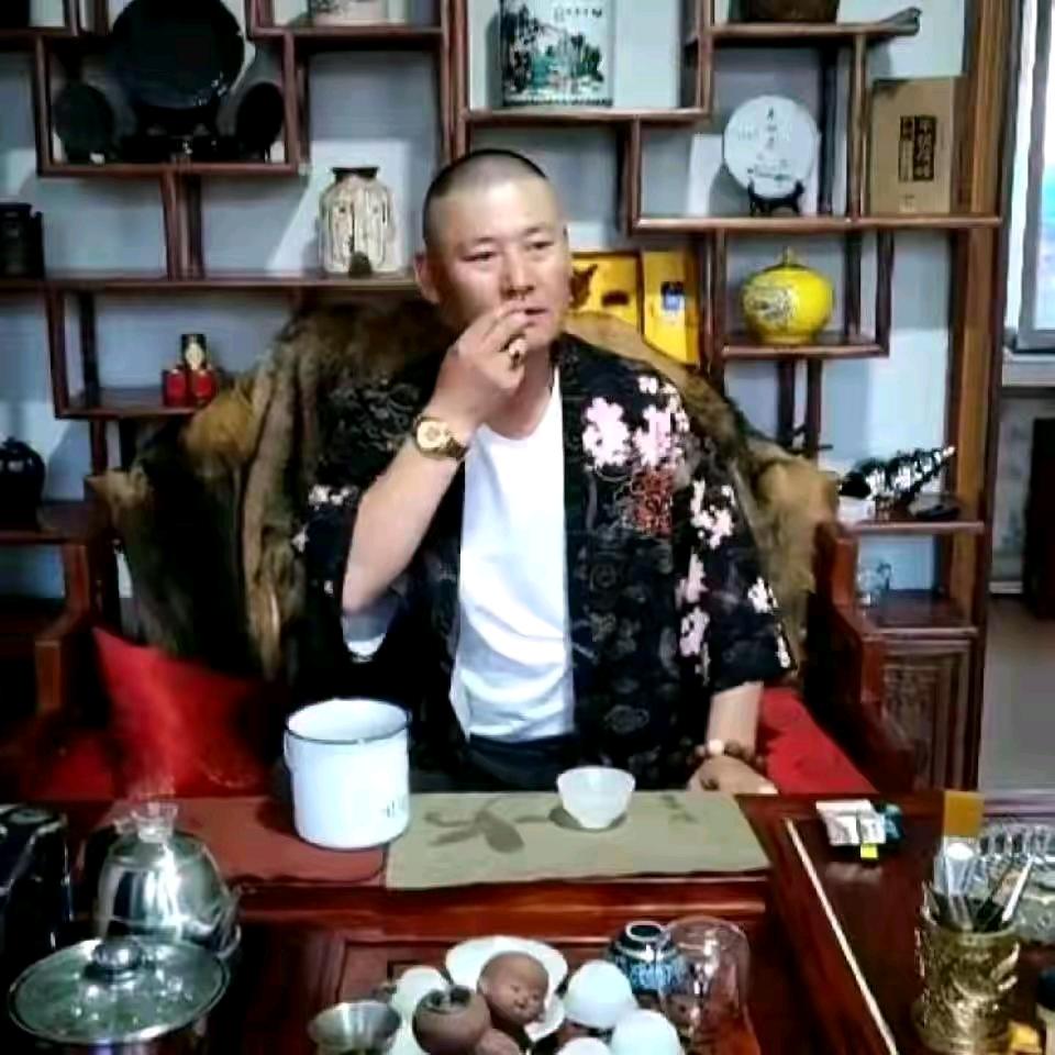 情怀哥很帅 3晚9:18