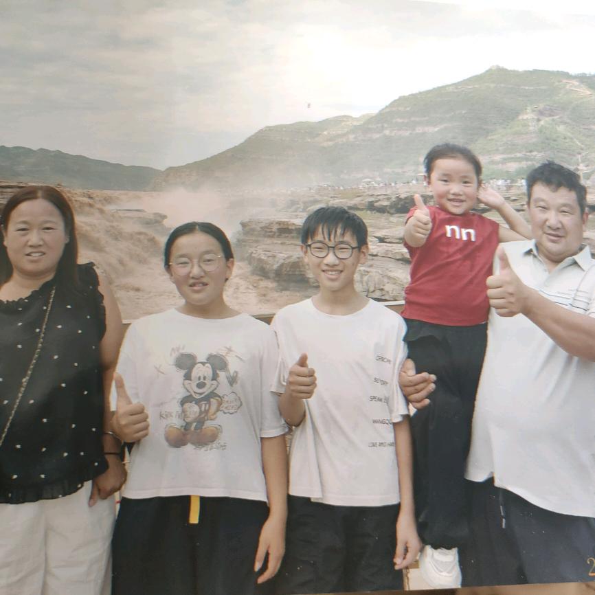 闹饭公公的亲侄女