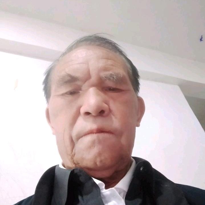 开阳县城关镇世红隹宛马老师的作品人人关心