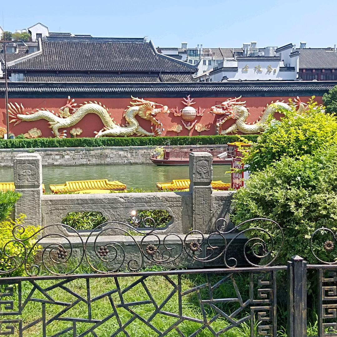 平平淡淡