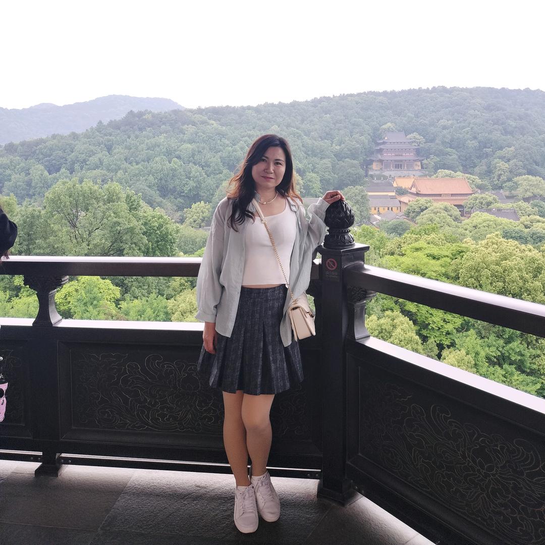 点烟抽寂寞🦋🦋