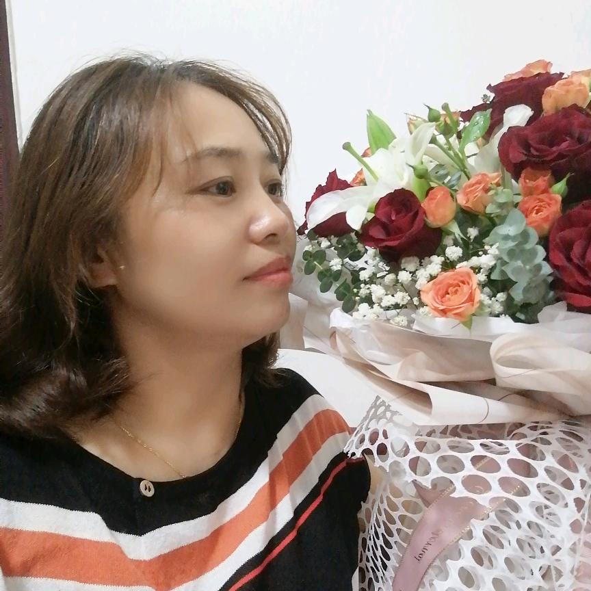 @在龙山做保洁的秦阿姨