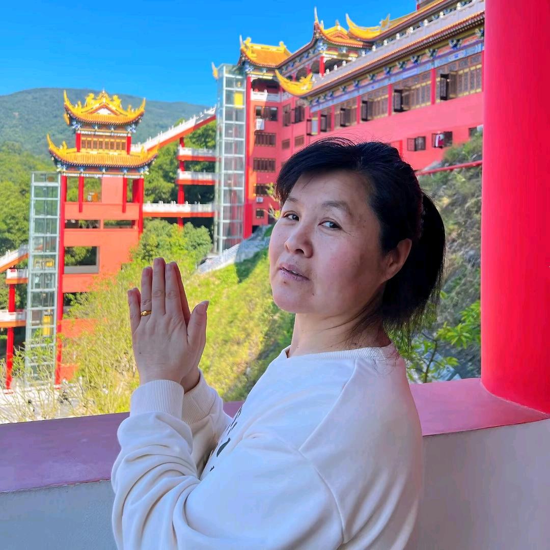 枣强鑫傲斯门窗平姐