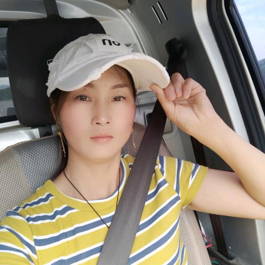 万小丽