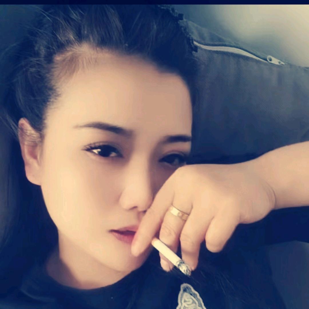 单身妈妈卖翡翠（文姐）