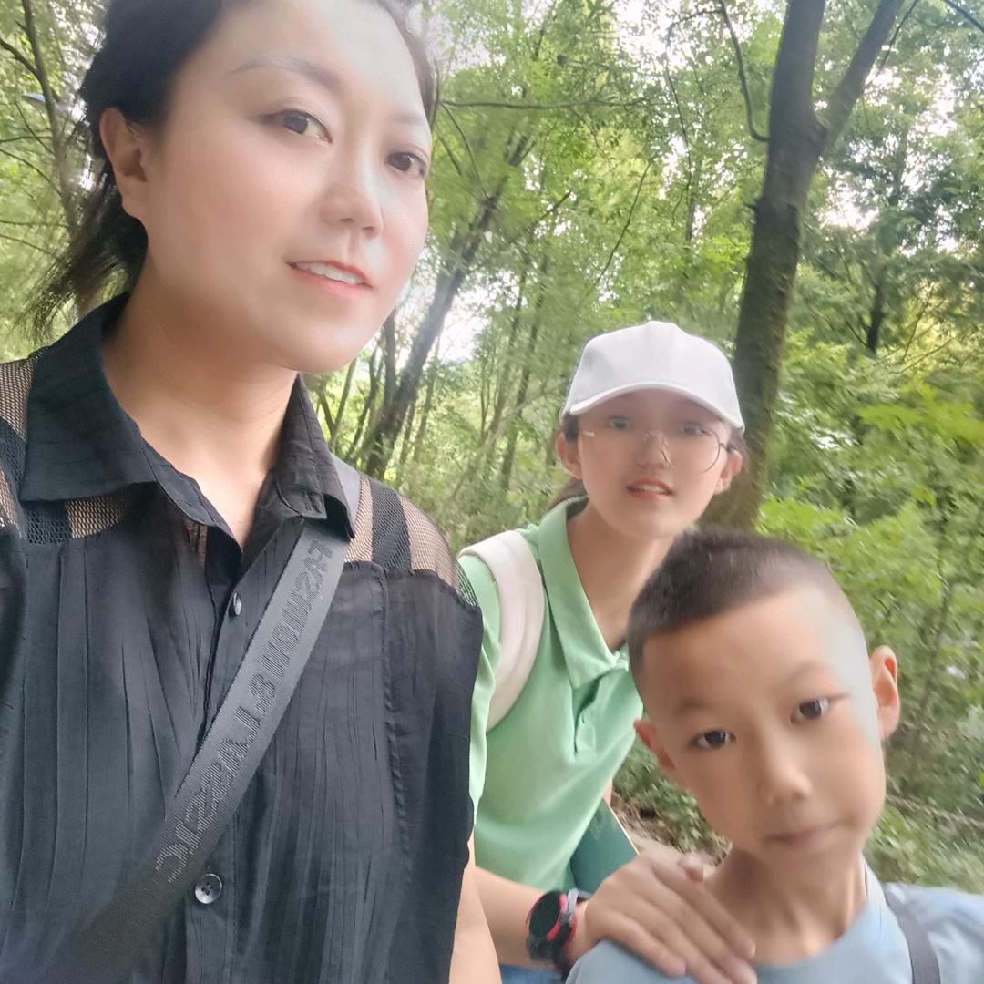 黄家坝生活用品超市，[罗姐]