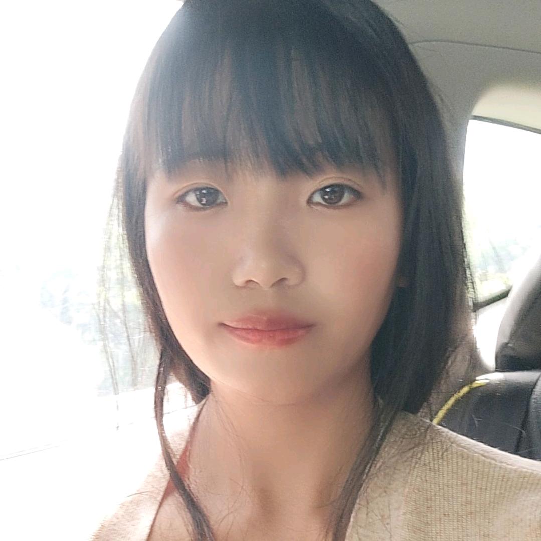 小情妹妹（9:00直播）走路主播