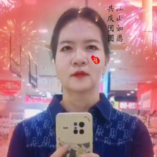 万物生长靠太阳，葵开向阳