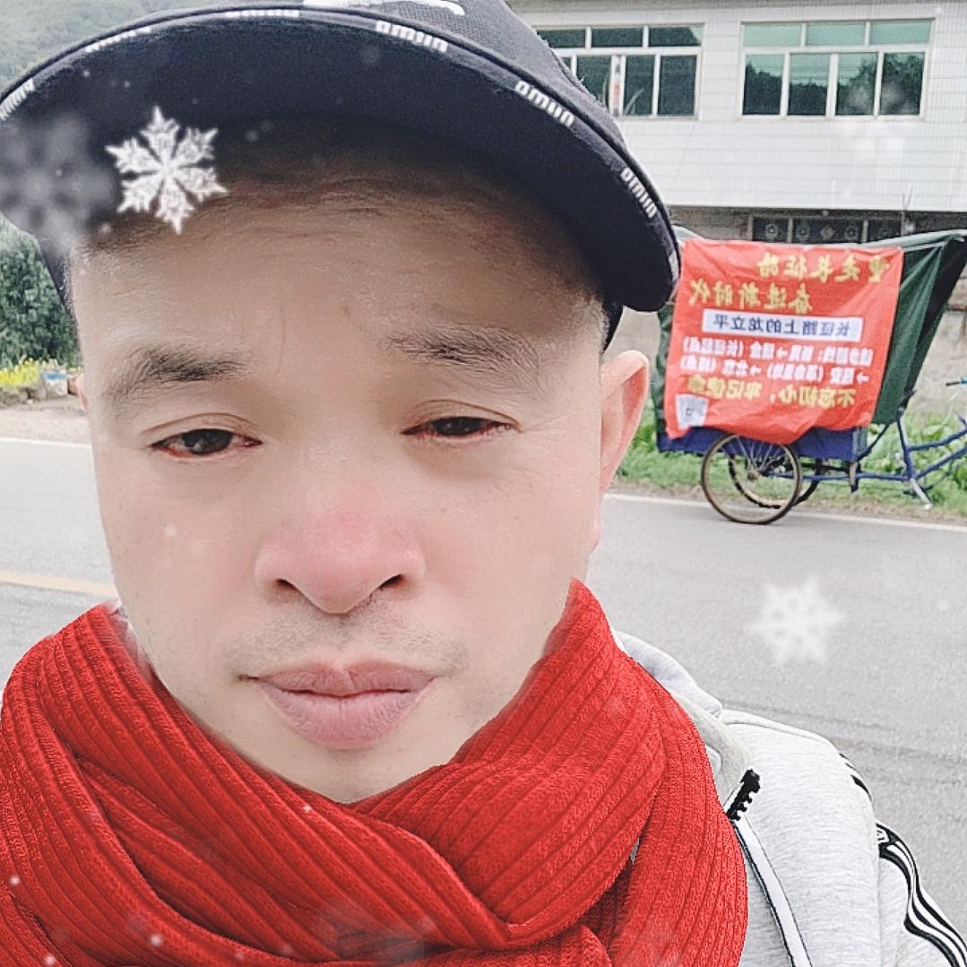 长征路上的龙立平