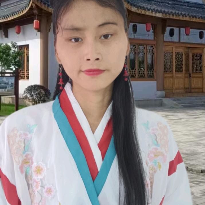 湖北周周(残疾女孩)