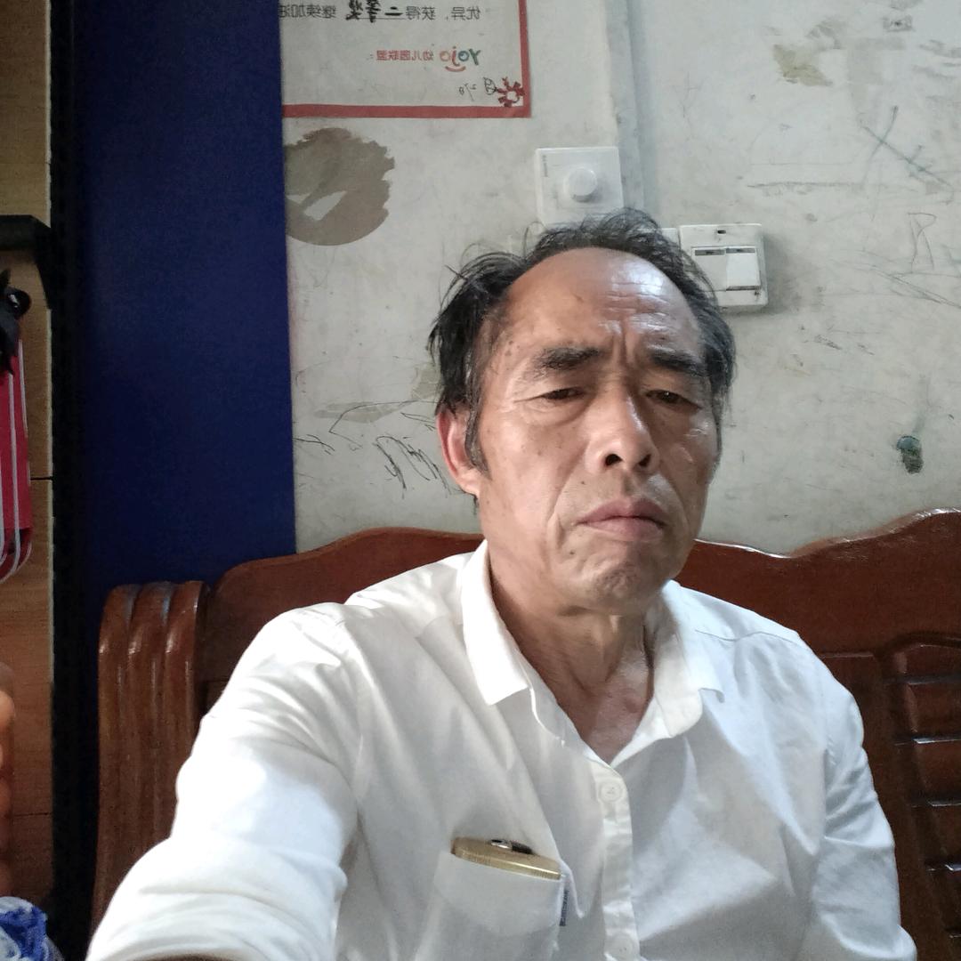 戏迷老万