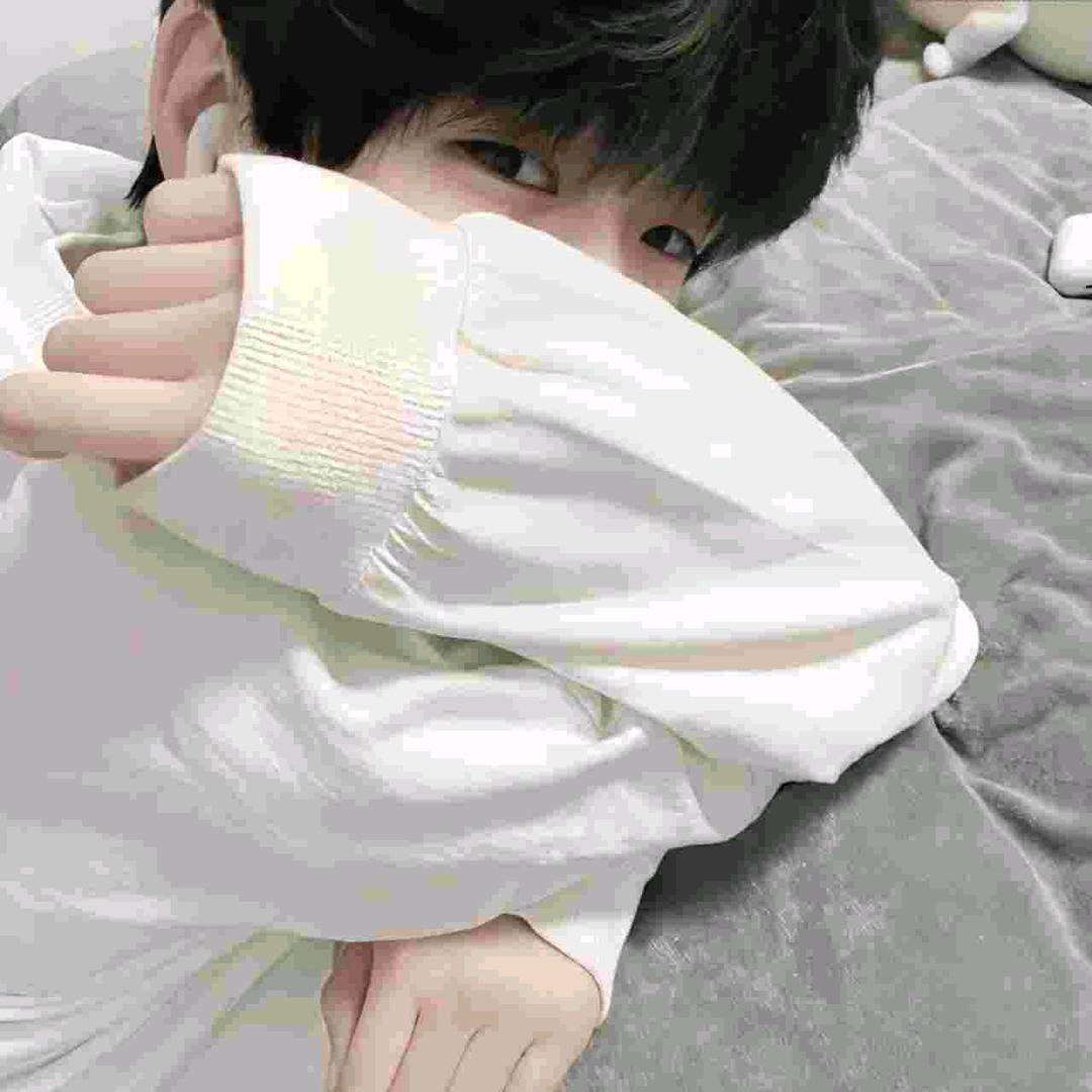 爰像风筝断了线拉不爰情比金钱重要吗诺言