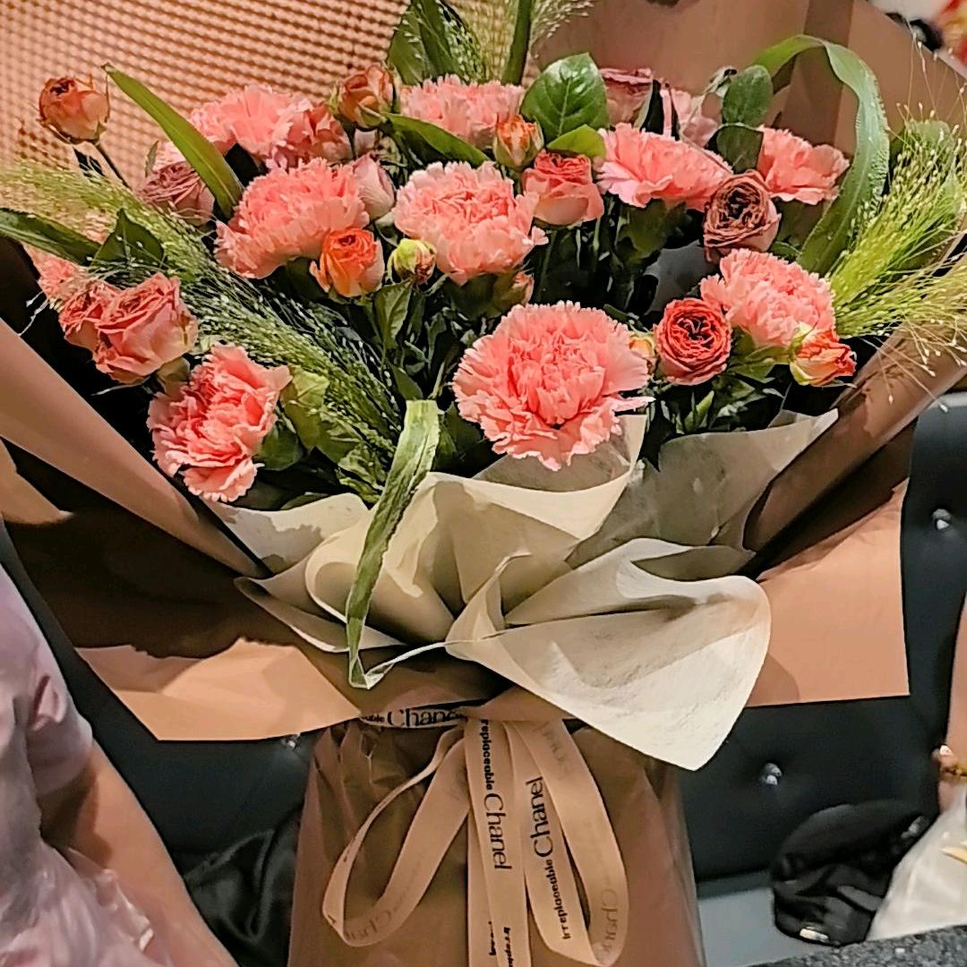 左左香老潼关肉夹馍裕民路辉儿店