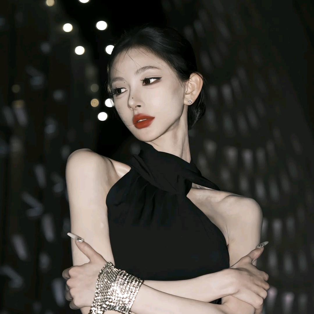 天总的小蛮腰