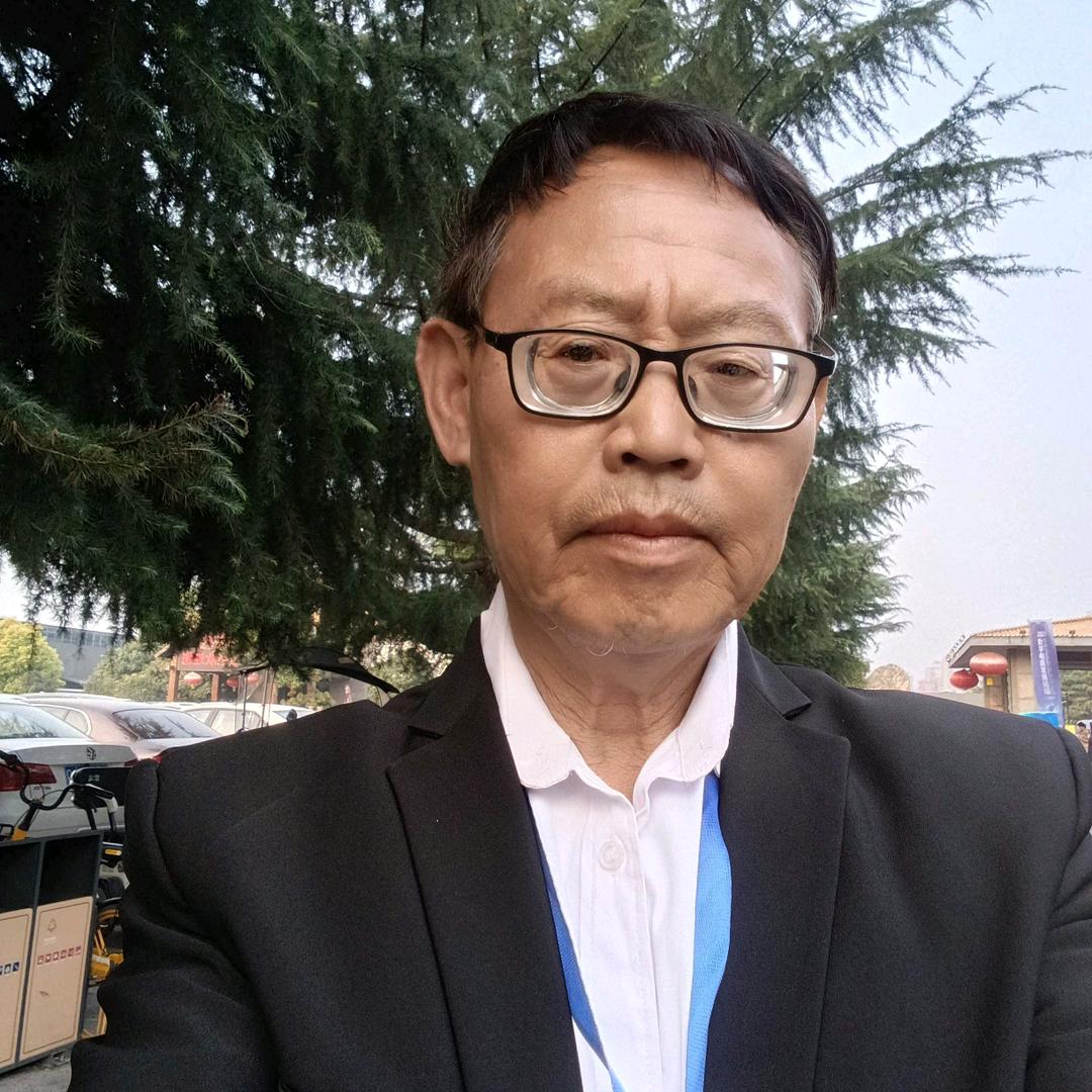 绿色大地雷再峰