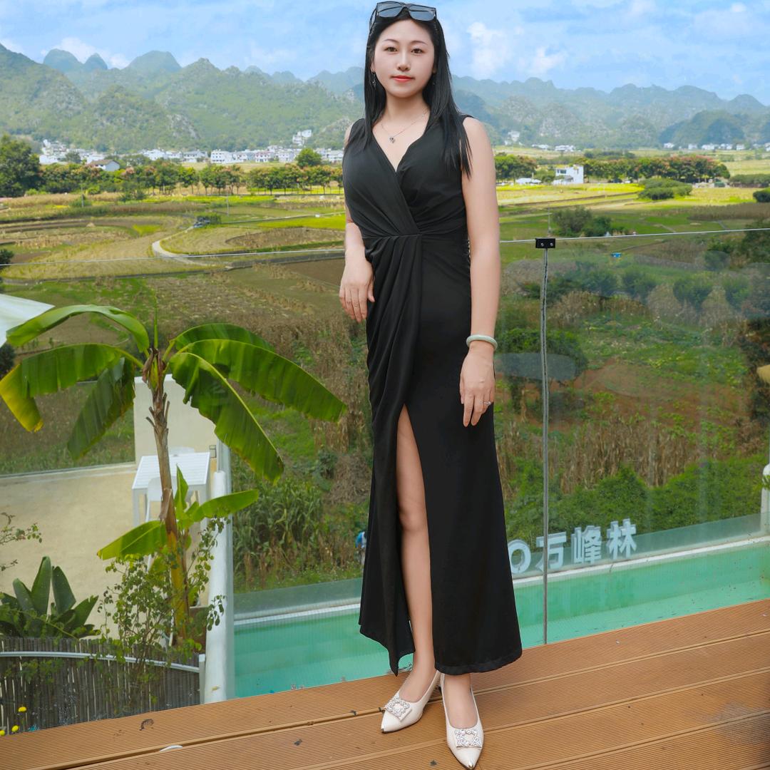 李玲