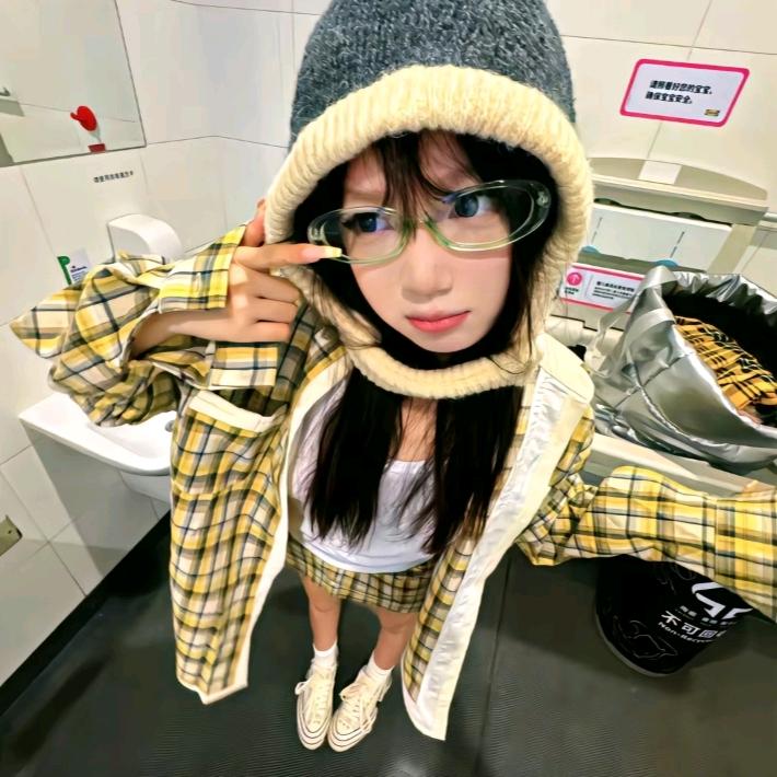 卡卡.