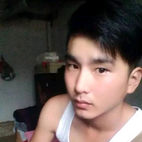 微笑背后是心酸