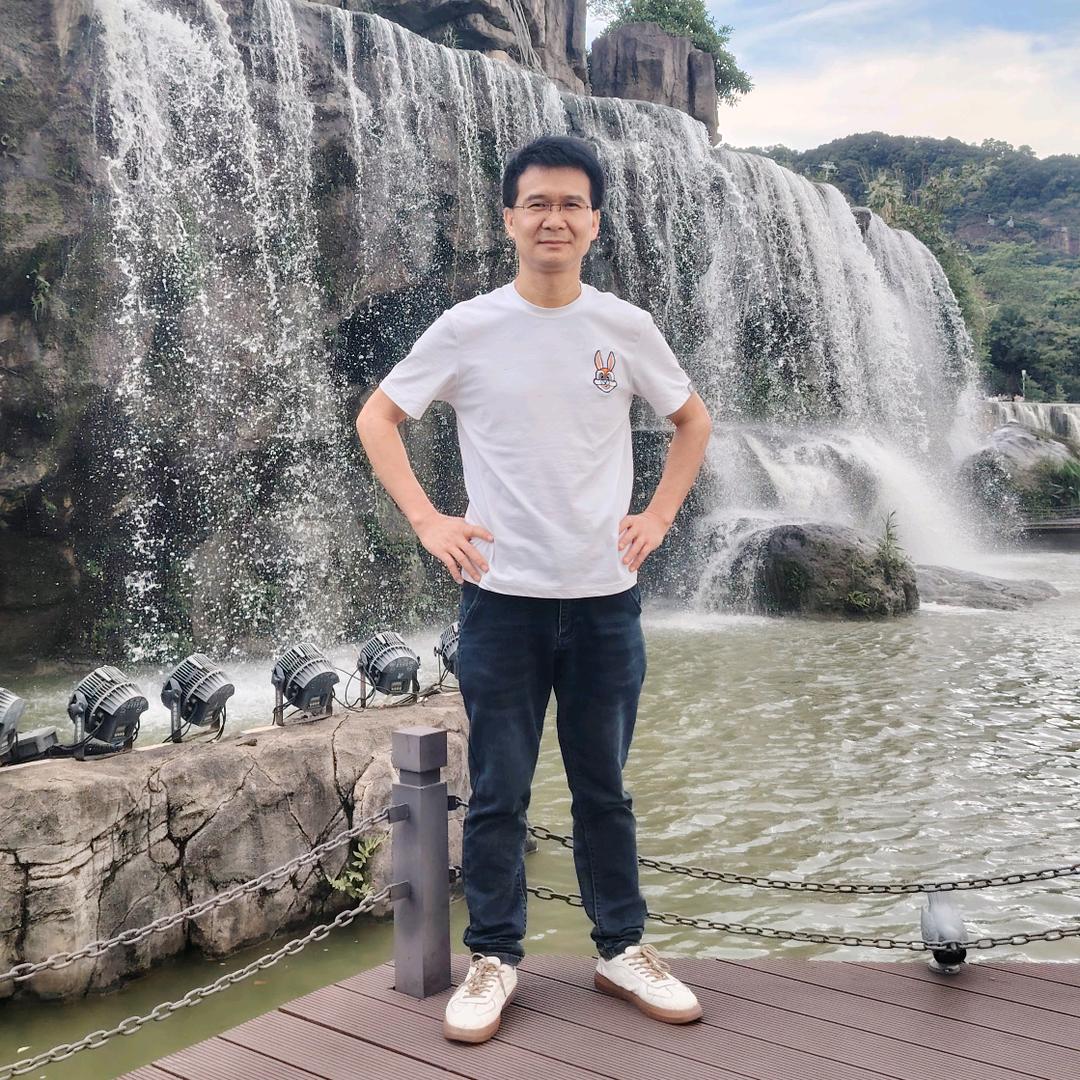 佛山市南海区西樵镇新田南沙村村民（任志佳