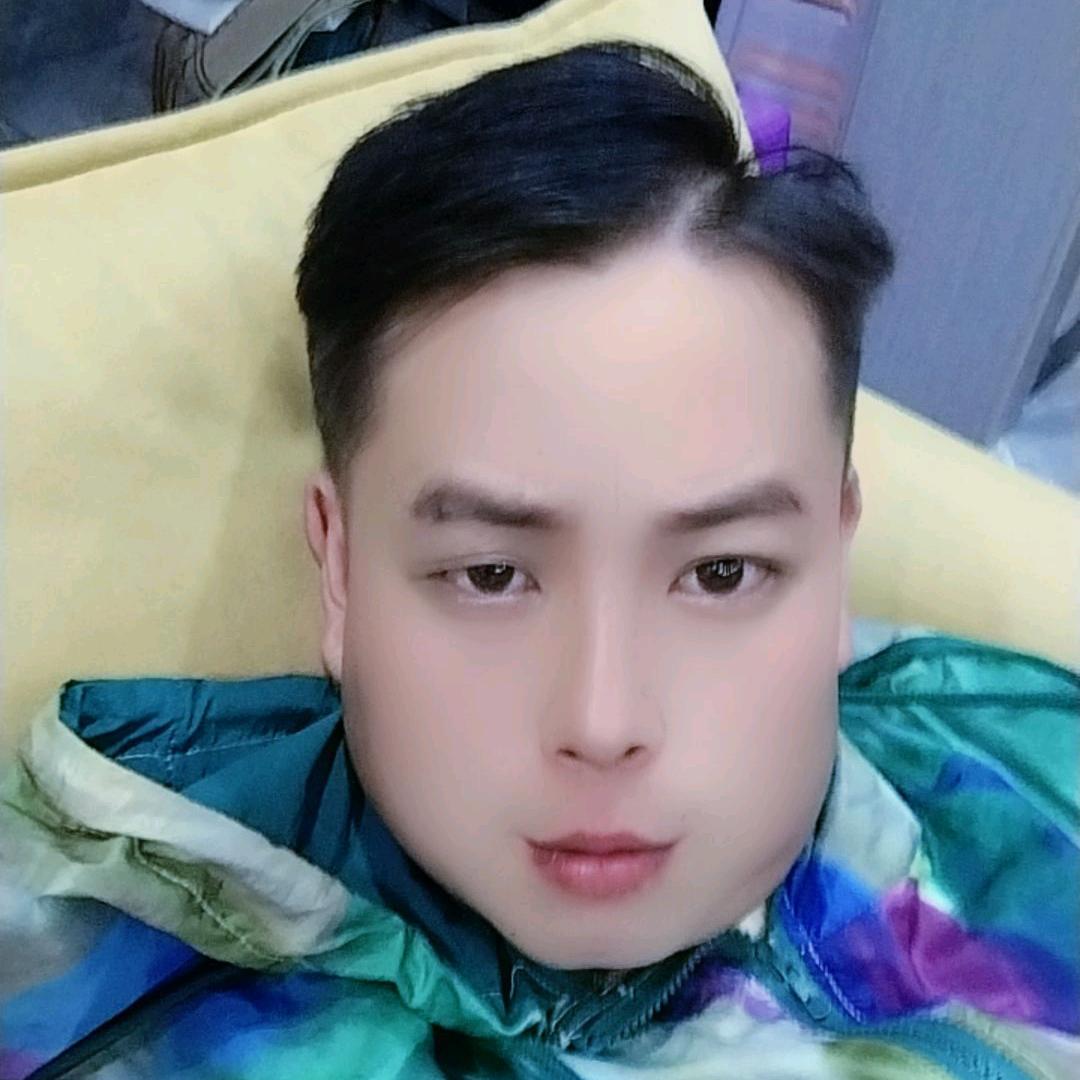 @工地小伟哥。