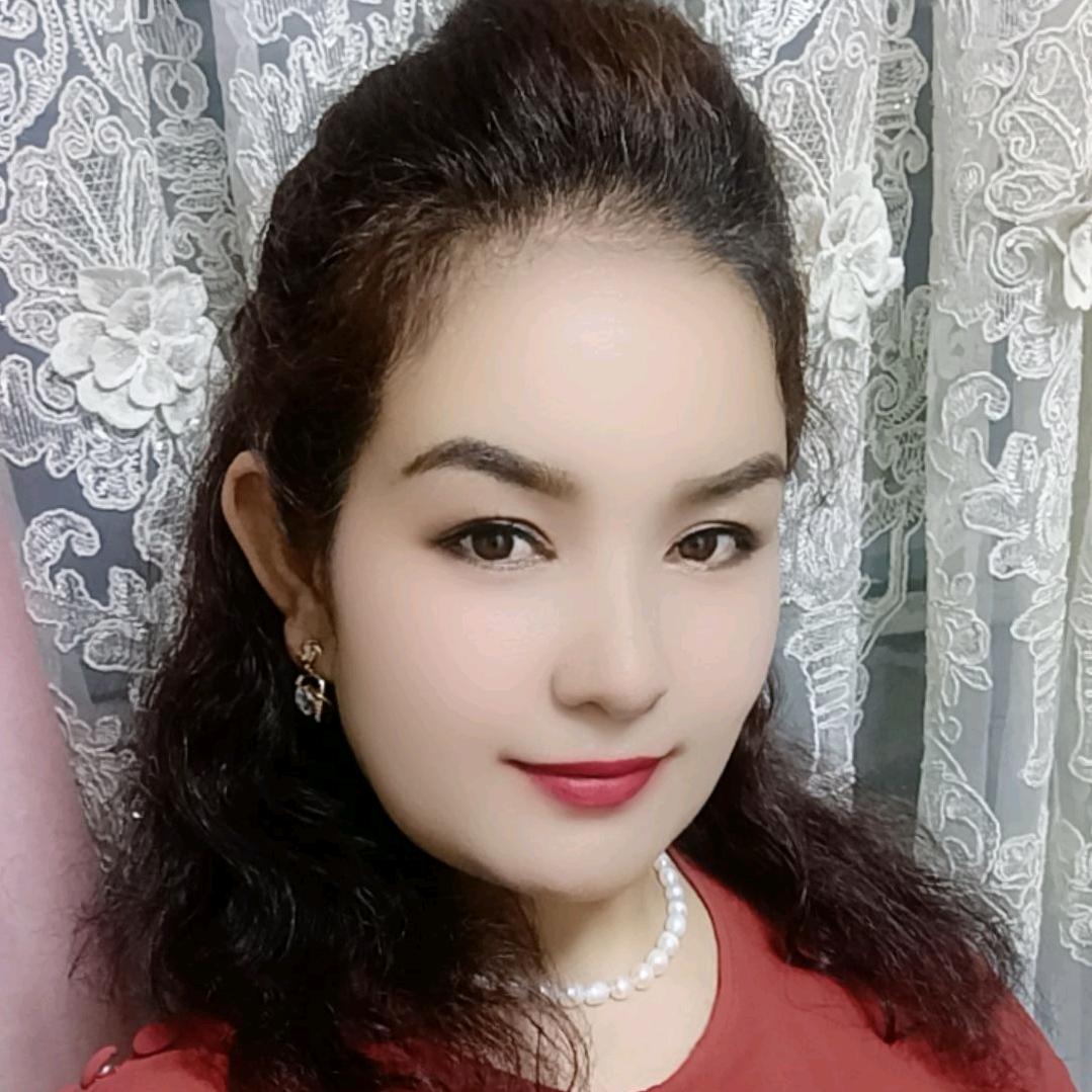 阿丽屯