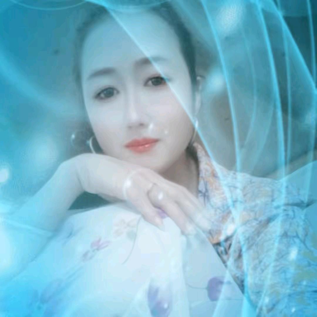 彼岸花开花彼岸，