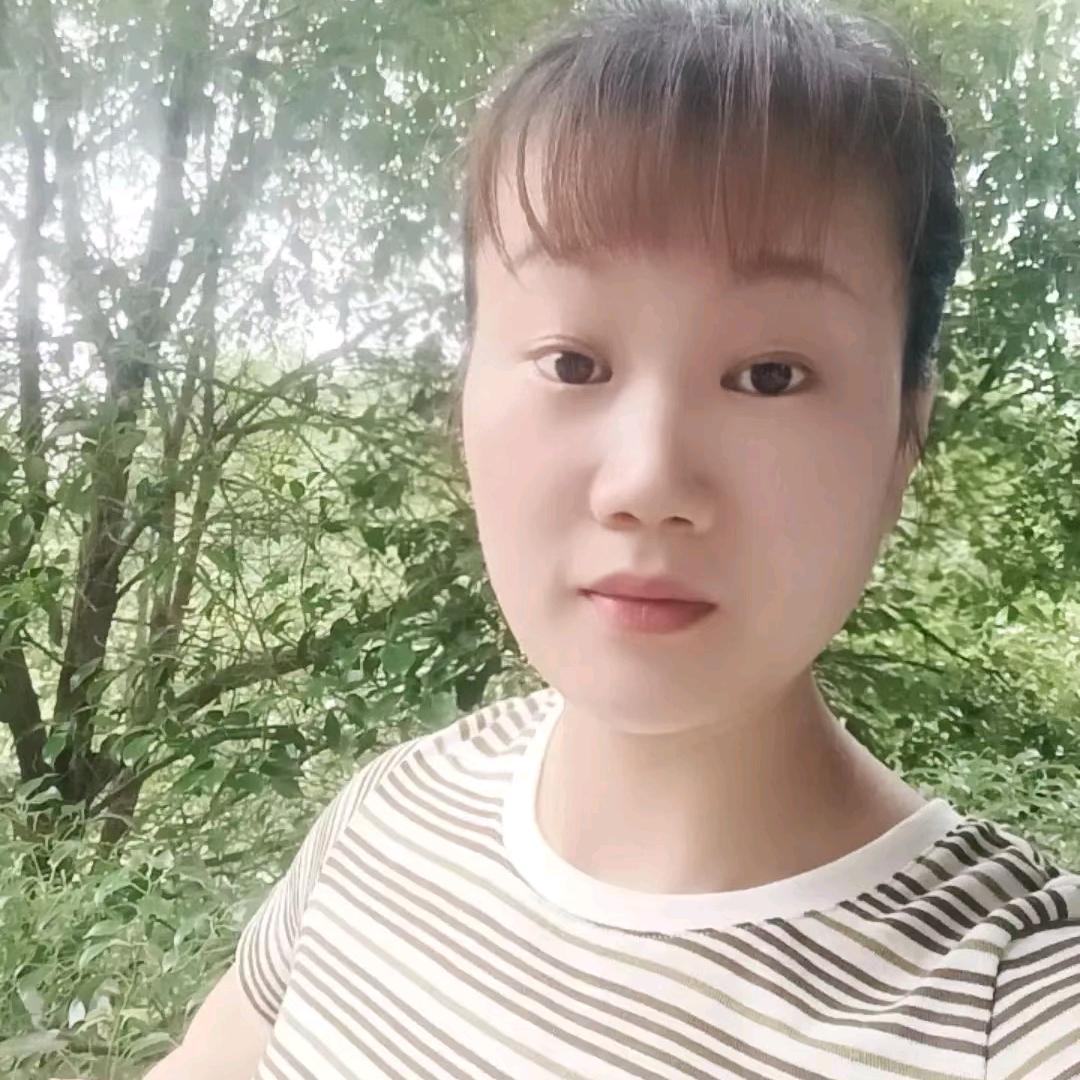A外滩锦都    李彦霓