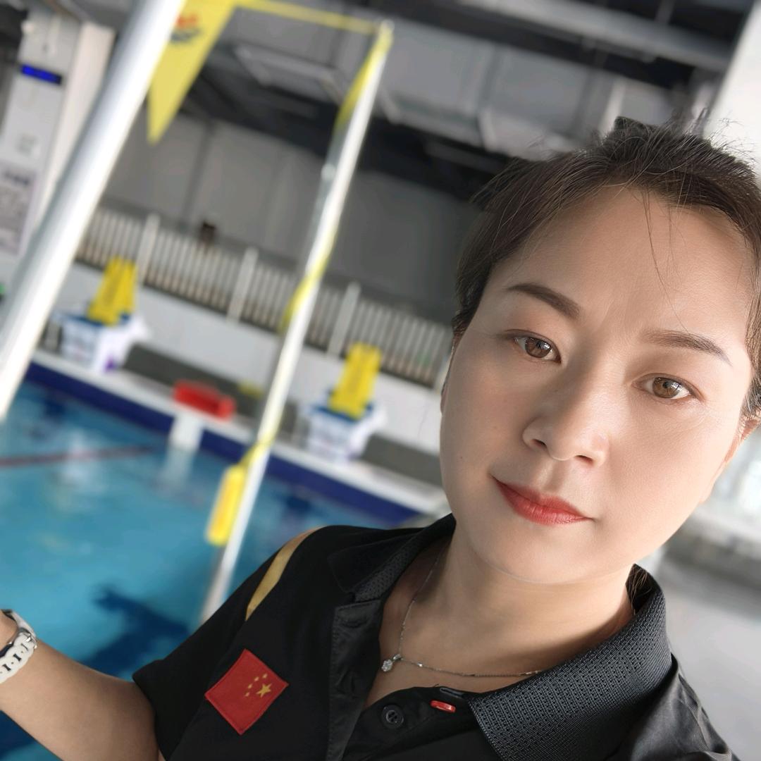 游泳教练王倩