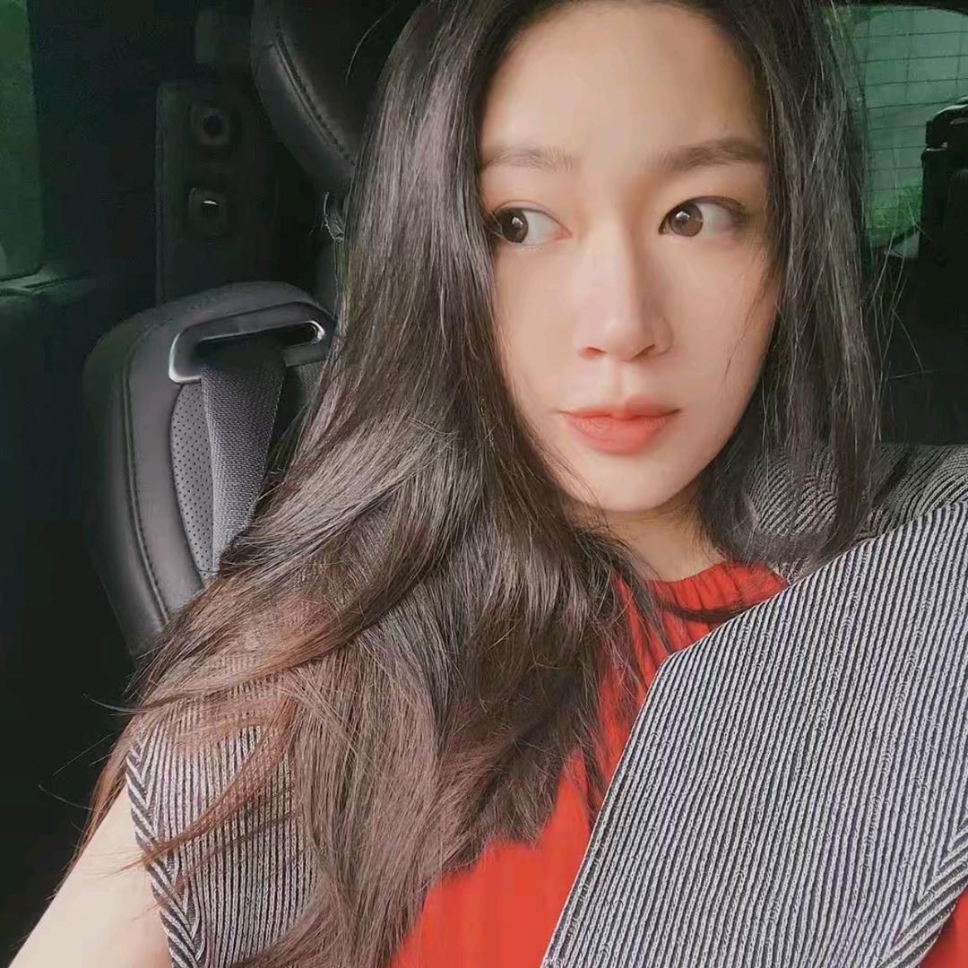 马油叶儿-直播精选