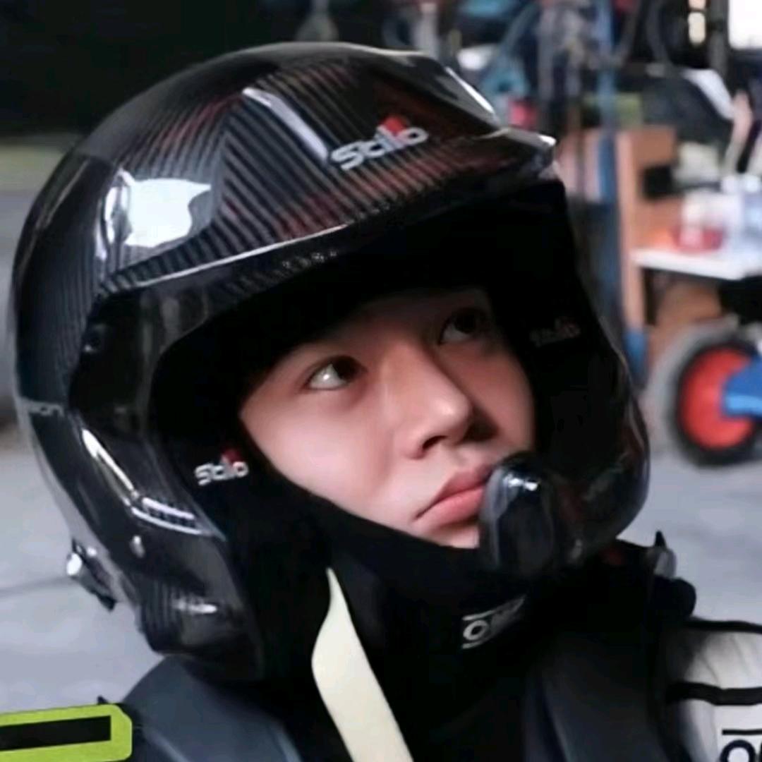 幸运的艾玛Emma头像
