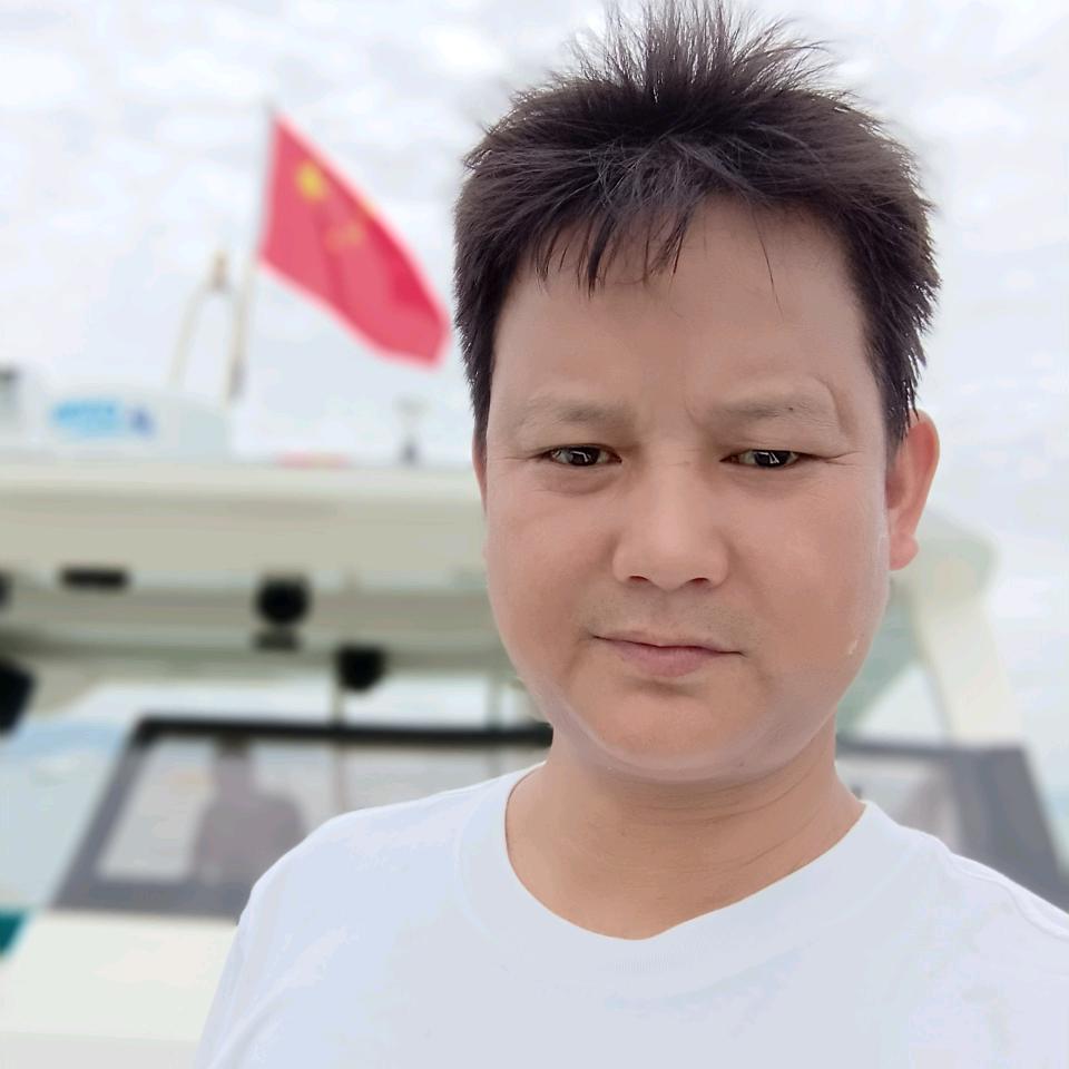 一心搞钱的大叔