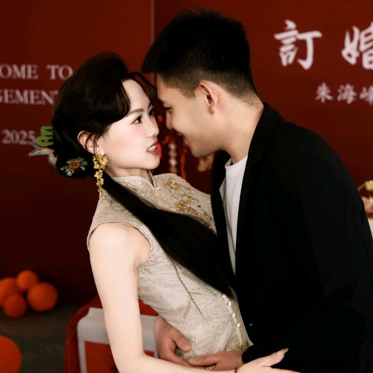阿尔卑斯小峰子