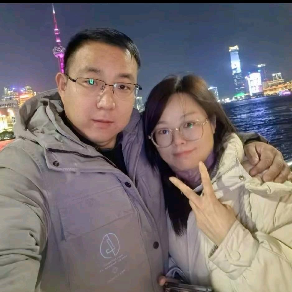顺飞机械一专业精品挖机（江苏 一淮安）