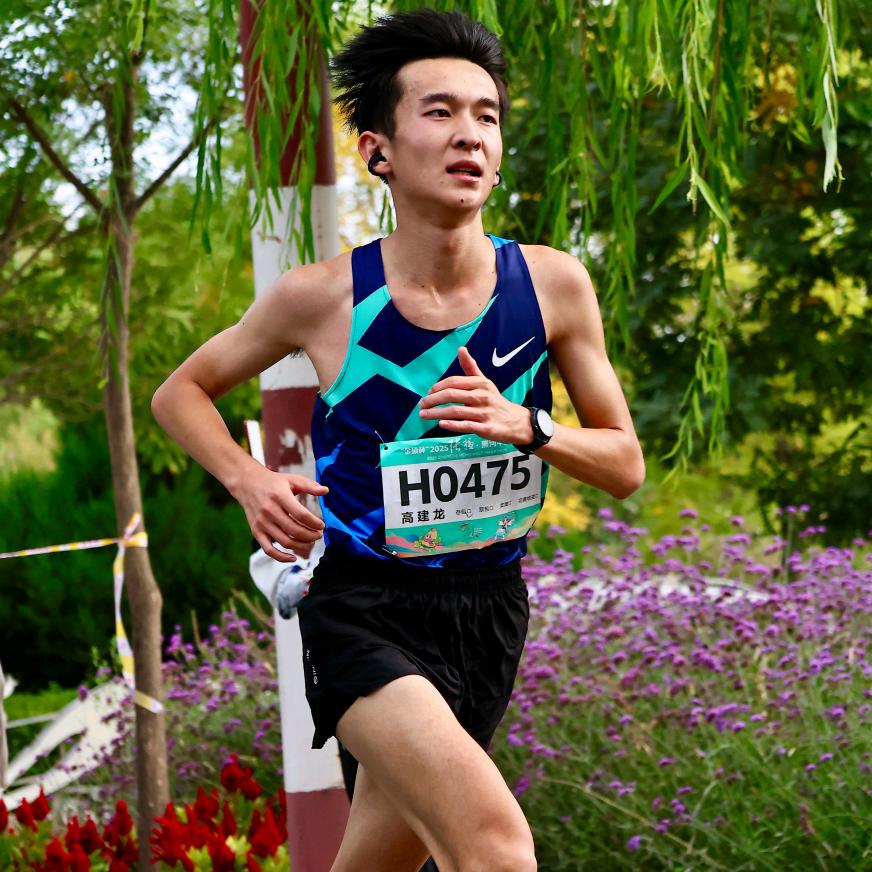 爱恰巧克力哩🏃🏻‍♂️