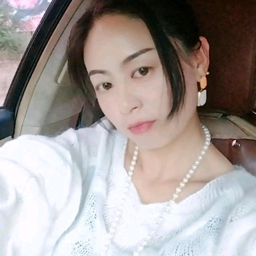 独爱高跟鞋的傲慢