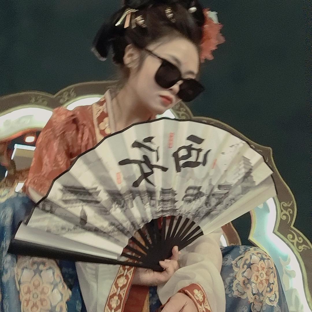 不⁴小哭包o(