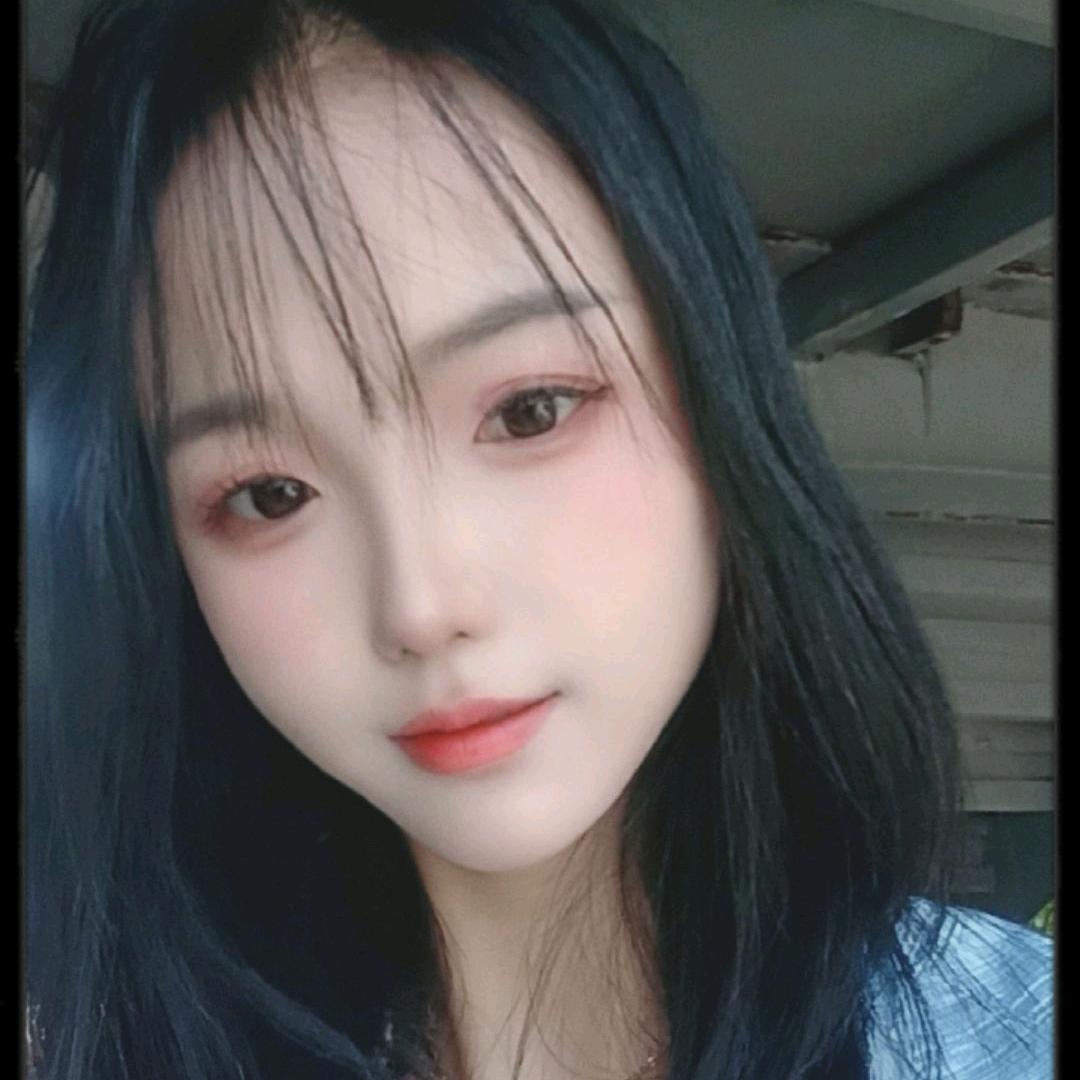 黄吖吖