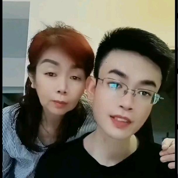 单亲母子在北海