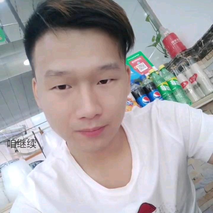 轮椅男孩